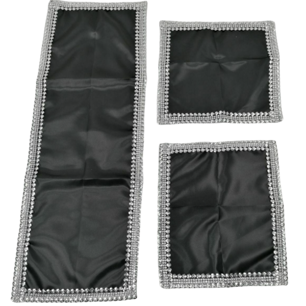 Completo Set Tris Centrini Runner 3 Pezzi In Tinta Unita Con Fascia Swarovski Completo Set Tris Centrini Runner 3 Pezzi In Tinta Unita Con Fascia Swarovski