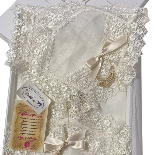 Tris Centri Esagonale Pizzi e Merletti 100% Puro Lino Con Rifinitura In Macramè Tris Centri Esagonale Pizzi e Merletti 100% Puro Lino Con Rifinitura In Macramè